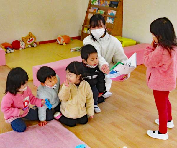 ２歳児いちご組 部屋遊び 京都市上京区 浄福寺幼稚園