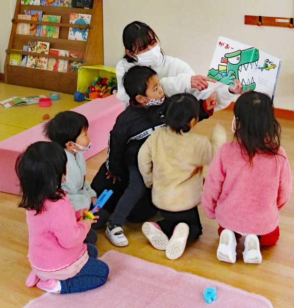 ２歳児いちご組 部屋遊び 京都市上京区 浄福寺幼稚園